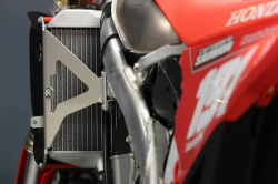 Výztuhy chladičů AXP Radiator Guards Honda CRF450R 21-24 CRF250R 22-24