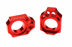 Dorazy osy zadního kola SCAR Axle Blocks Kawasaki KX250F 17-24 / KX450F 16-25 Red